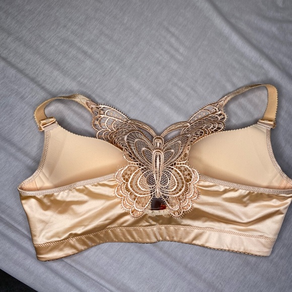 NWOT NUDE BUTTERFLY BRA - Picture 3 of 6